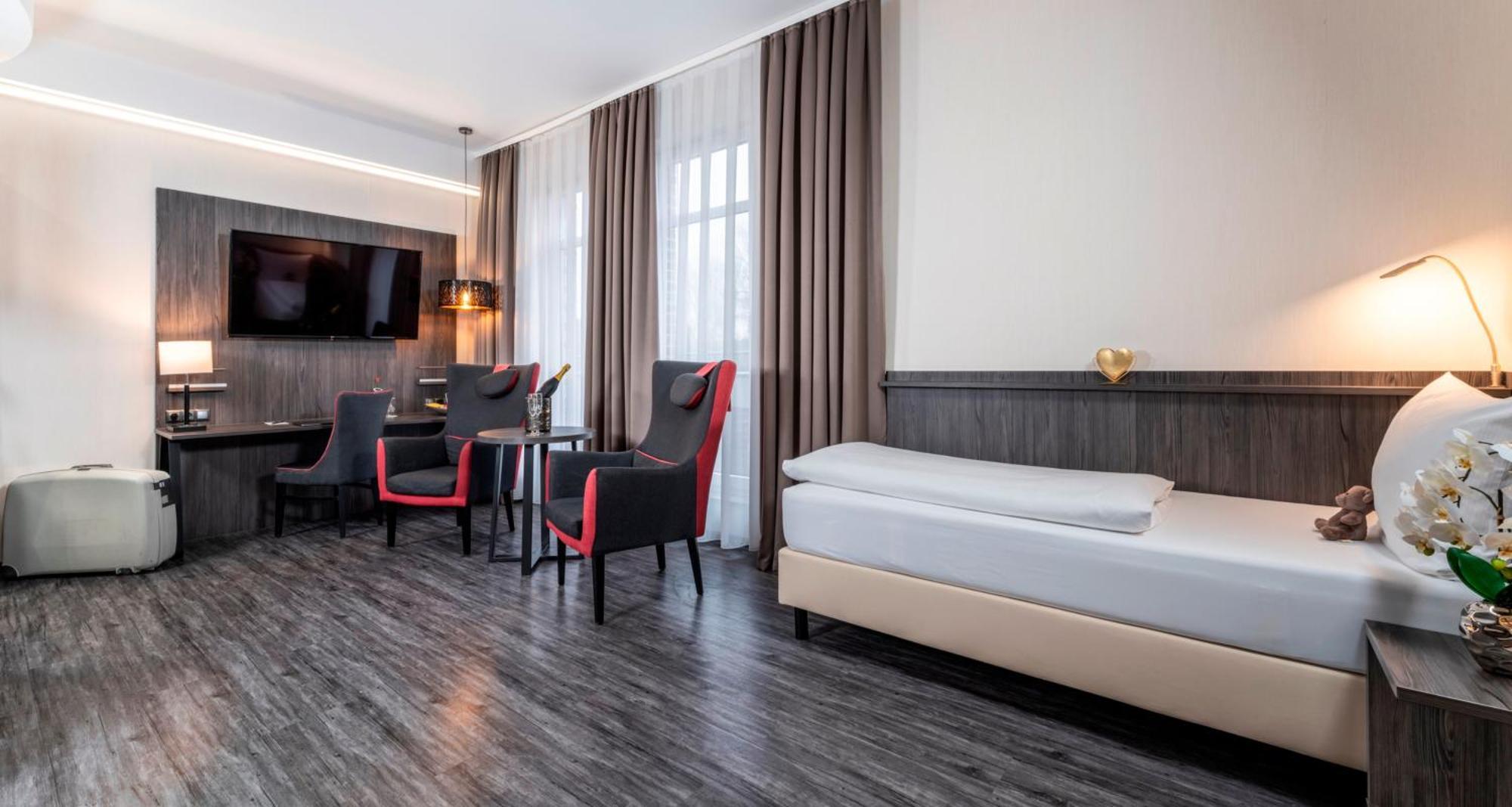 Plaza Premium Parkhotel Norderstedt Room photo