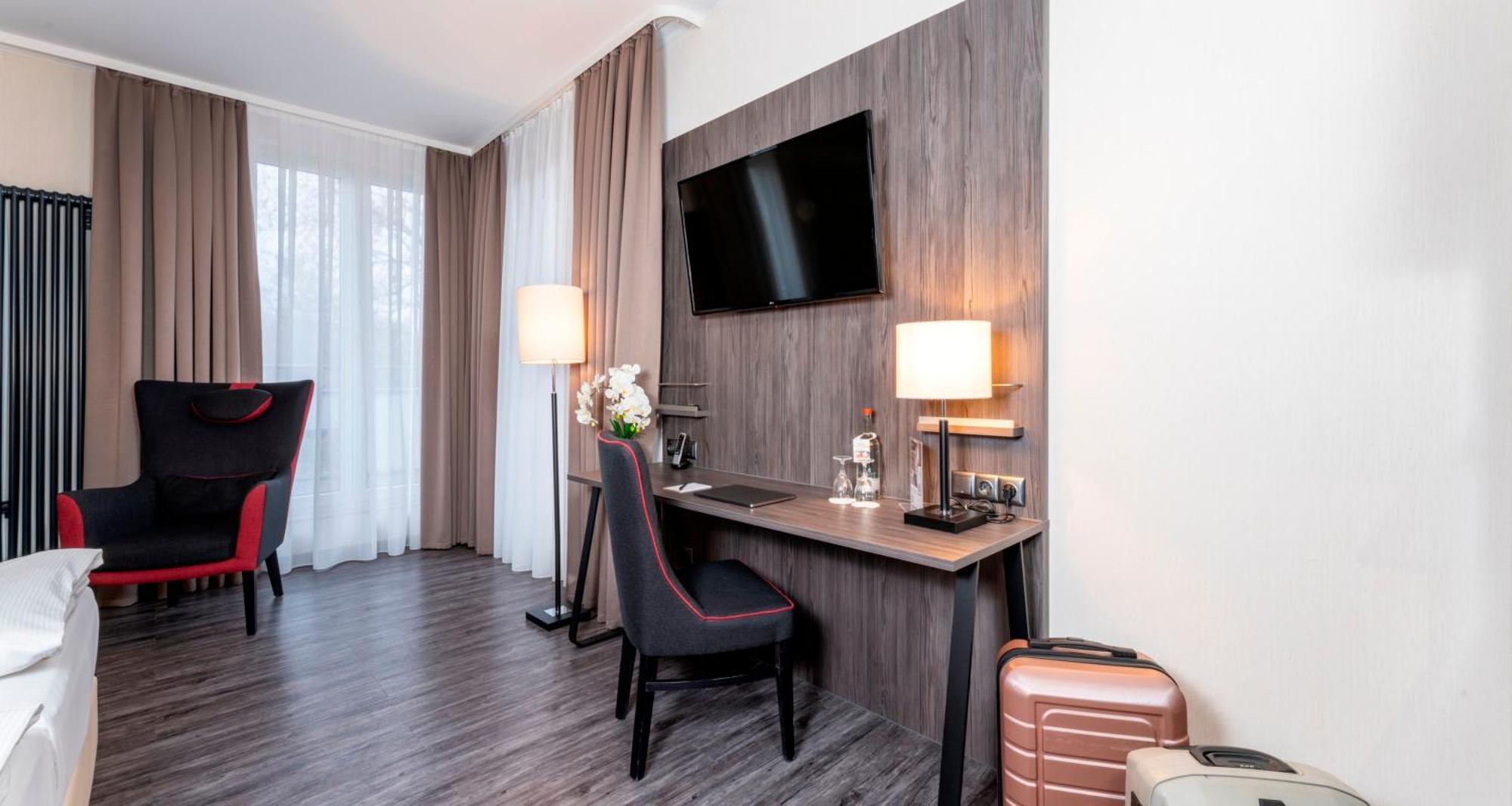 Plaza Premium Parkhotel Norderstedt Room photo